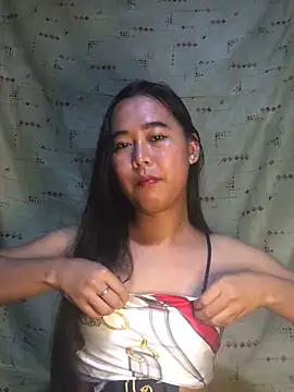 Snapshot of Tairakim chatting on 02.21.26 Tairakim online show from 02.21.26