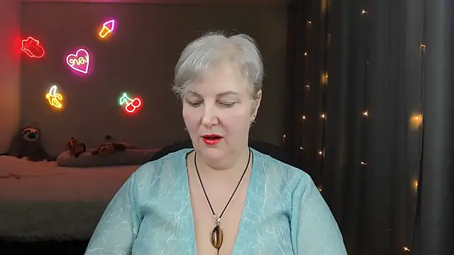 Mary-Leee online show from 04.01.26