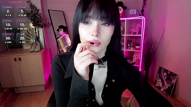 Snapshot of demetra__ chatting on 04.16.26 demetra online show from 04.16.26