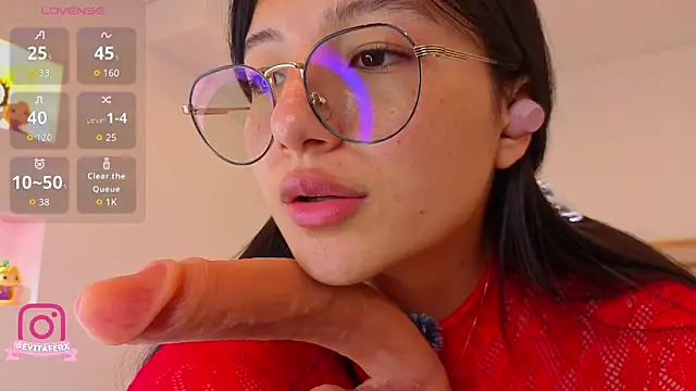 eva depp  online show from 06.09.26