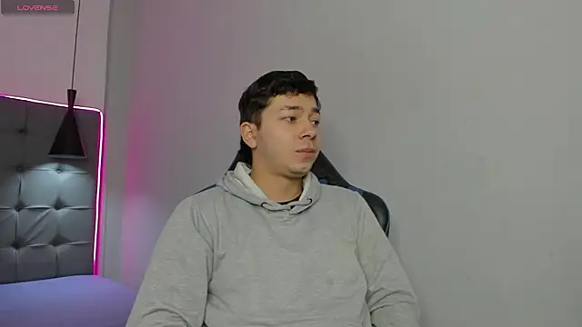 Julian Smith21 online show from 03.03.26