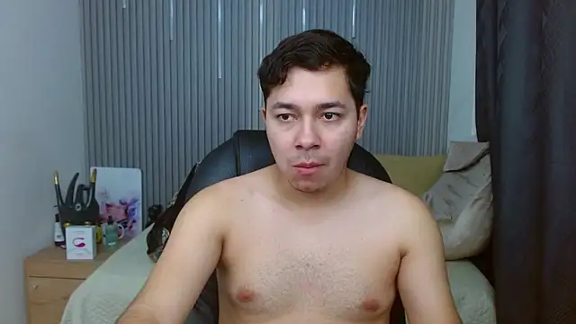 Snapshot of Julian_Smith21 chatting on 07.18.26 Julian Smith21 online show from 07.18.26
