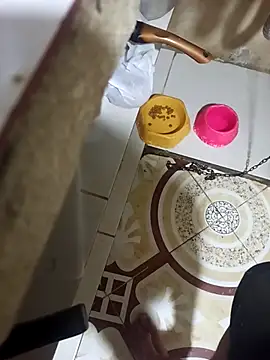 Snapshot of EasternLube chatting on 02.22.26 EasternLube online show from 02.22.26