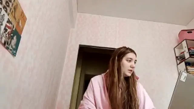 Snapshot of JanineThielman chatting on 04.05.26 JanineThielman online show from 04.05.26