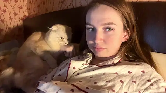 Snapshot of Hanna__Montanna chatting on 02.28.26 Hanna Montanna online show from 02.28.26