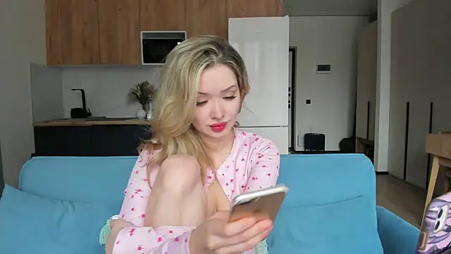 CassandraArmas online show from 03.20.26