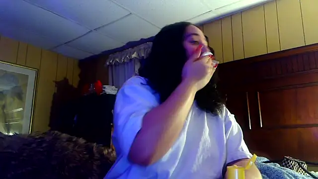 Snapshot of BunnyYT chatting on 02.23.26 BunnyYT online show from 02.23.26