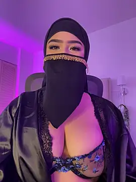 Snapshot of Yasmin_cute chatting on 07.08.26 Yasmin cute online show from 07.08.26