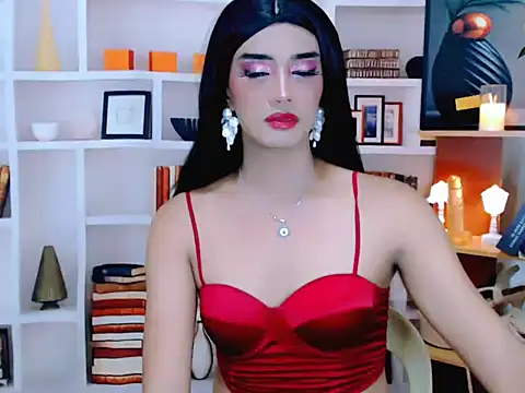Queeny Cassandra online show from 05.07.26