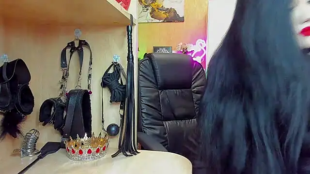 KristiTopxx online show from 12.13.25