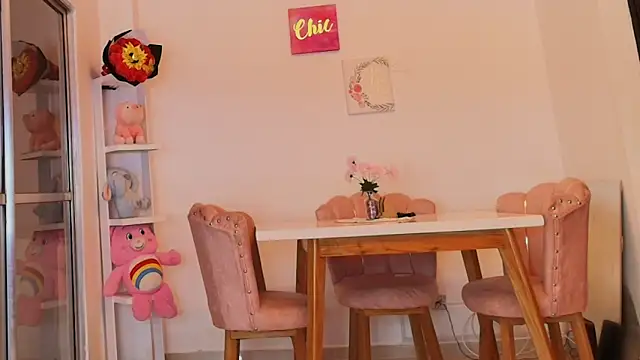 CamilaVelour online show from 04.17.26