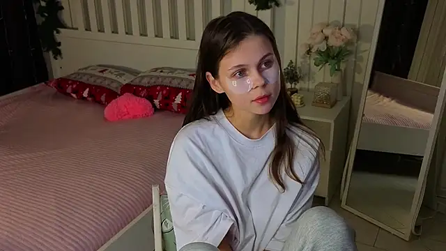 Snapshot of EarthaLevra chatting on 03.20.26 EarthaLevra online show from 03.20.26