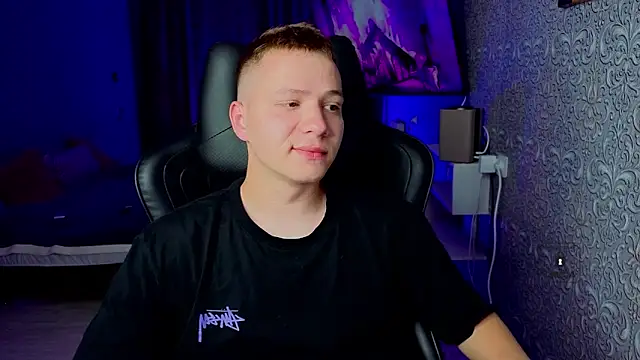 Karl Night  online show from 06.10.26