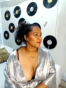 medusafox  online show from 03.09.26