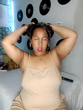 medusafox  online show from 04.07.26