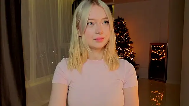 Snapshot of ChristinBland chatting on 02.28.26 ChristinBland online show from 02.28.26