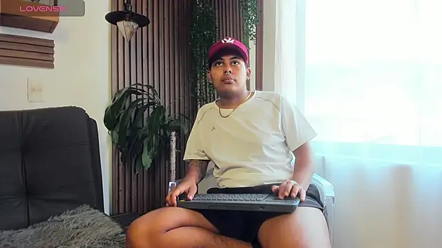 Noha  scott online show from 03.12.26