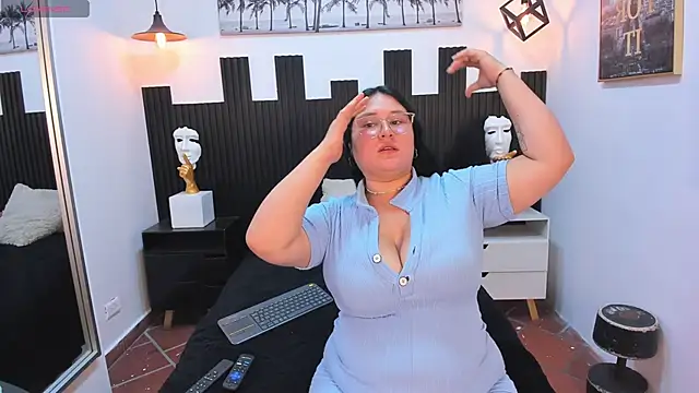 sienna cavalli online show from 04.17.26