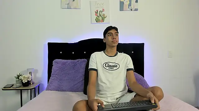 Snapshot of Eros_Lux chatting on 03.06.26 Eros Lux online show from 03.06.26