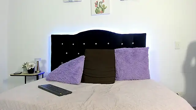 Snapshot of Eros_Lux chatting on 03.08.26 Eros Lux online show from 03.08.26