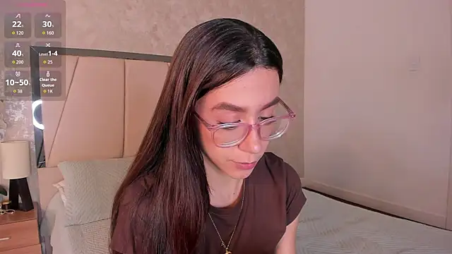 Snapshot of Arii_wilde chatting on 06.19.26 Arii wilde online show from 06.19.26