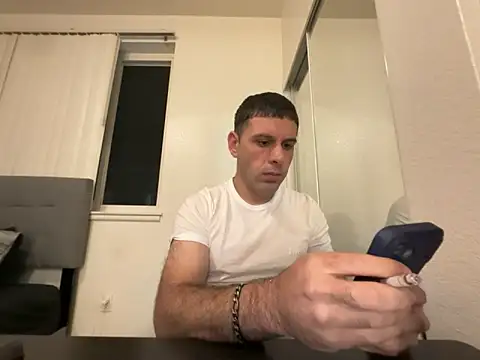 Snapshot of CristiX7 chatting on 04.15.26 CristiX7 online show from 04.15.26