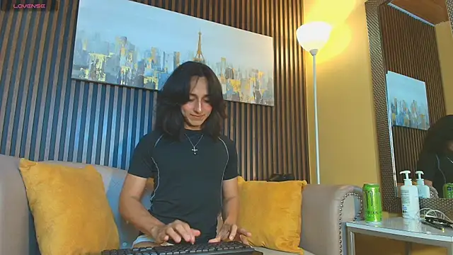 Elisasue online show from 04.02.26