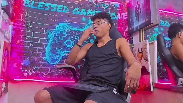 Snapshot of alex_blasze chatting on 03.01.26 alex blasze online show from 03.01.26