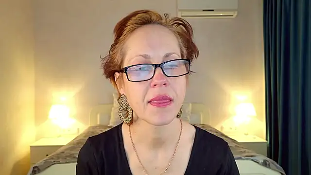 LioraWeiss online show from 03.13.26