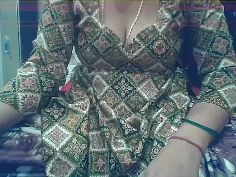 HOTY SAPNA02sCyOz9QcTD online show from 02.27.26