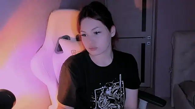 CrazyNextDoorGirl online show from 07.11.26