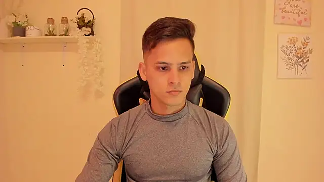 sexy andres01 online show from 04.16.26