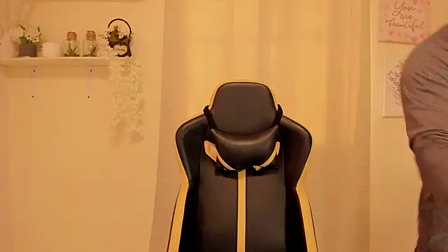 sexy andres01 online show from 04.17.26