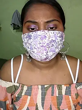 MISS MADHURIBABY online show from 04.18.26