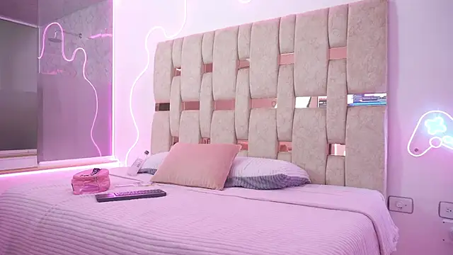 liasuaza online show from 04.07.26