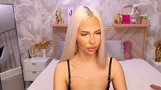 EvaXElfi online show from 04.13.26