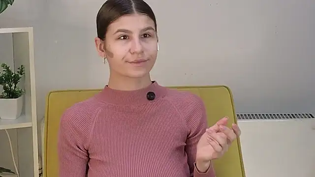 Snapshot of AnastaciaHazekamp chatting on 02.27.26 AnastaciaHazekamp online show from 02.27.26