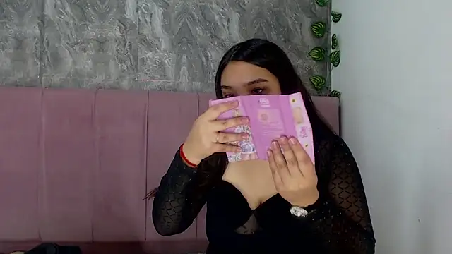 Snapshot of anyela_donecm chatting on 05.15.26 anyela donecm online show from 05.15.26