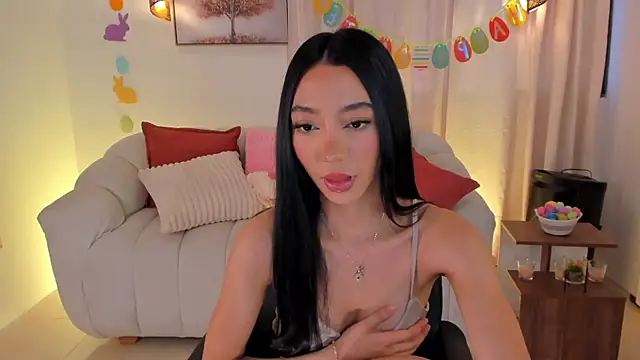 IsabellaLux  online show from 04.05.26