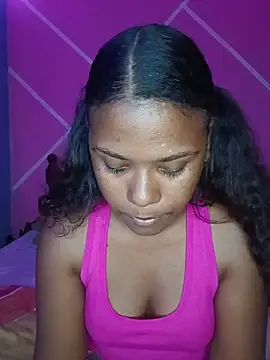 Snapshot of zoecast chatting on 03.04.26 zoecast online show from 03.04.26