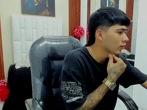 Snapshot of Thiago_collinss chatting on 02.26.26 Thiago collinss online show from 02.26.26