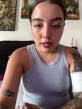 sarah and taylor online show from 03.20.26