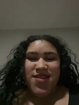 Snapshot of Selyne247 chatting on 02.26.26 Selyne247 online show from 02.26.26