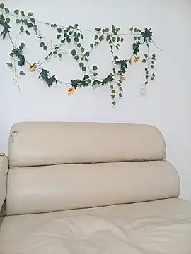 TinnaPeyton online show from 03.04.26