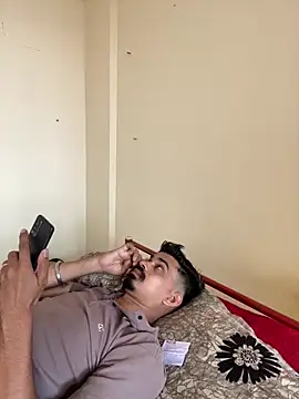 LOVELUST02 online show from 04.01.26