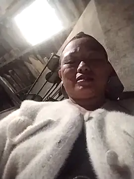 Snapshot of Lucie_Fuzk chatting on 02.25.26 Lucie Fuzk online show from 02.25.26