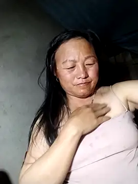 Lucie Fuzk online show from 04.12.26