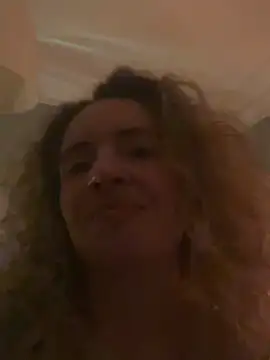 curlyirishgirl online show from 02.25.26