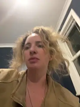 curlyirishgirl online show from 02.27.26