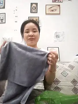 Ivy Trix2 online show from 03.28.26